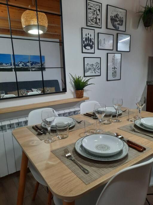 Mcastet, Casita Aranesa En El Valle De Aran ボソスト エクステリア 写真